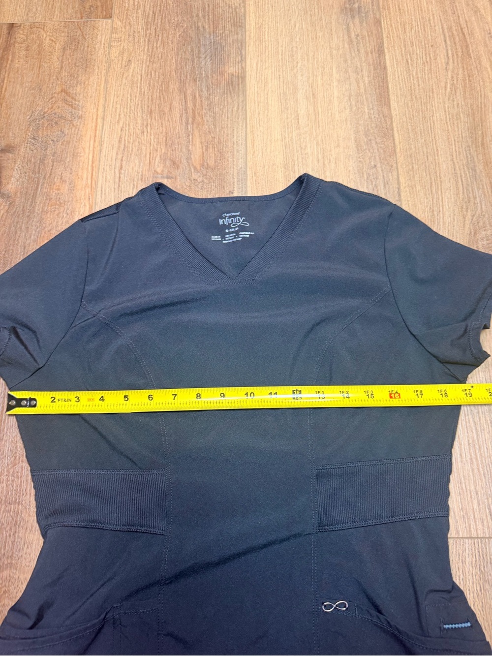 Cherokee Infinity Women’s Small Black Scrub Top Stretch V-neck Medical Uniform - Picture 9 of 10